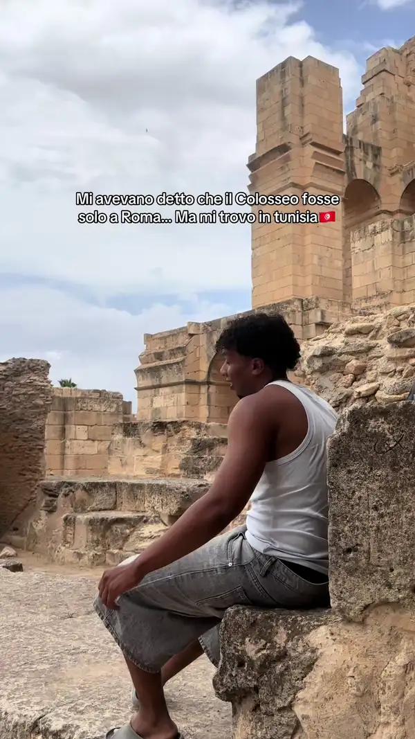 Mi avevano detto che il Colosseo fosse solo a Roma… 🇮🇹 Poi sono arrivato in Tunisia. 🇹🇳 La storia di Roma è arrivata fin qui. 🏛️